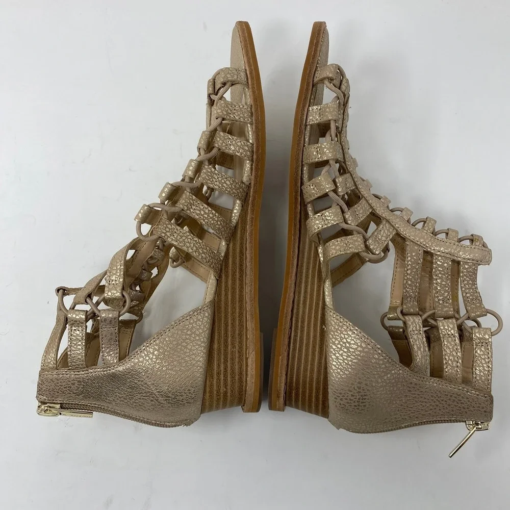 Vince Camuto Women 8W Richetta Gladiator Wedge Sandals Gold Leather Strappy Cage